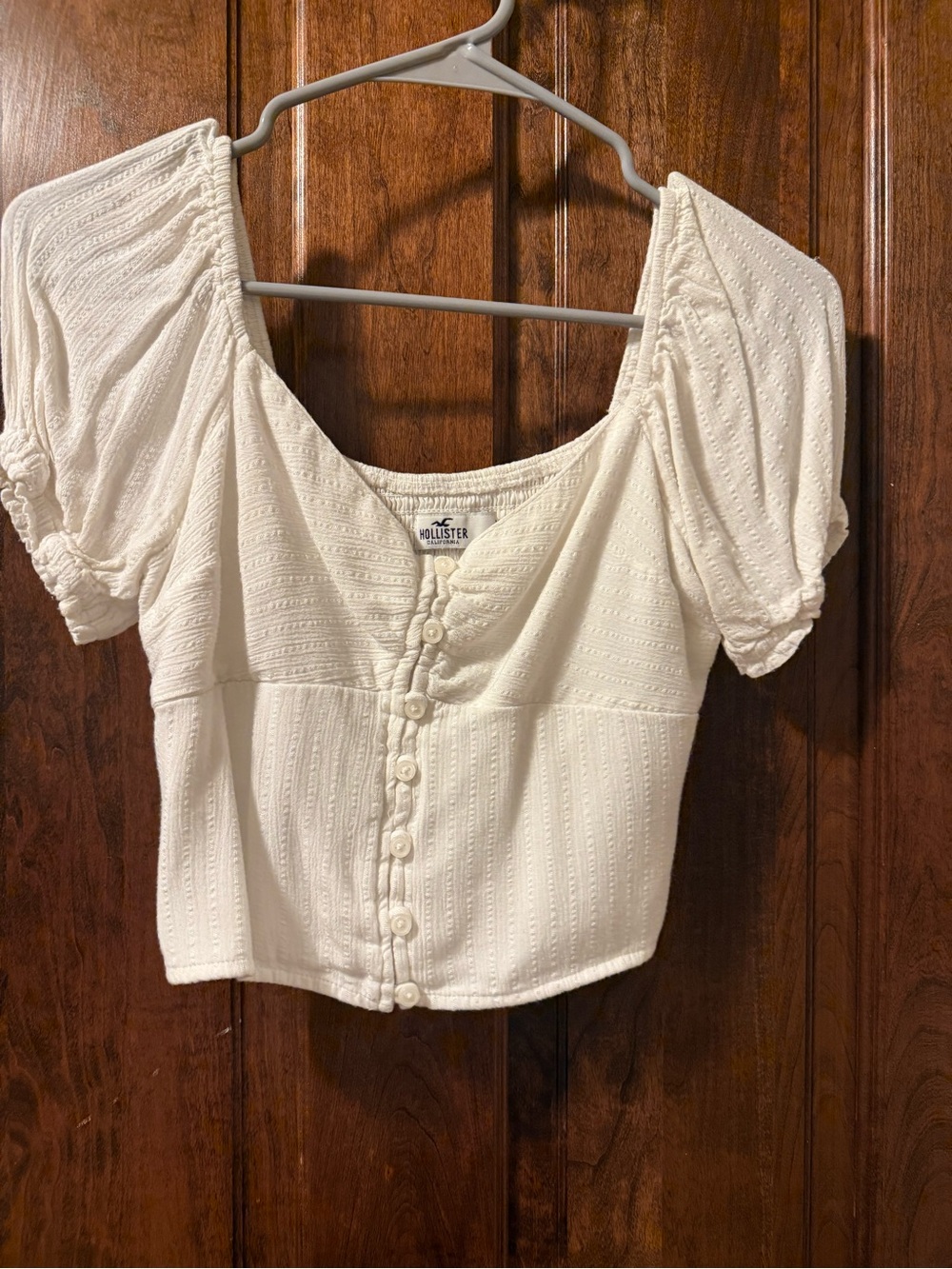 Hollister Cream Button-Front Puff Sleeve Crop Top